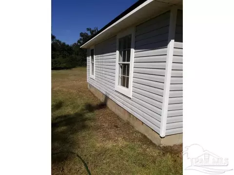 Exterior - 2720 Victor Rd, Mcdavid, FL 32568 photo 8 of 13