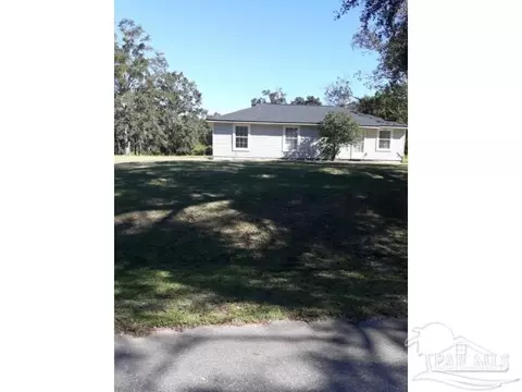 2720 Victor Rd, Mcdavid, FL 32568
