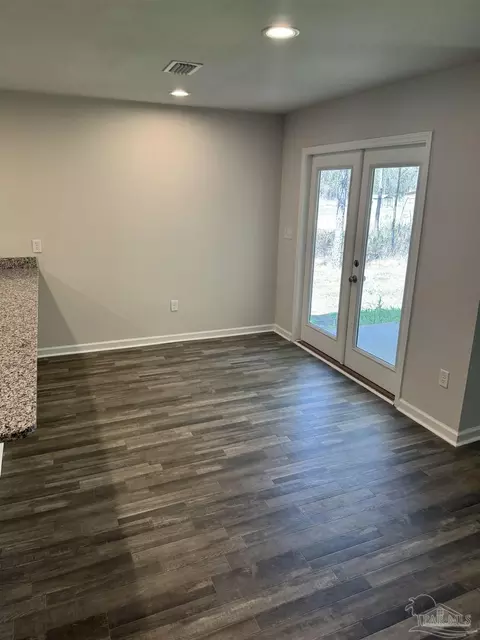 Living - 4300 Hollandtown Church Rd, Pace, FL 32571 photo 1 of 1
