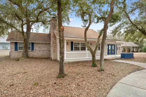 3140 Oakview Dr, Milton, FL 32583