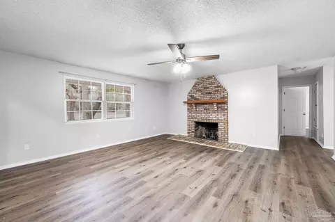 3140 Oakview Dr, Milton, FL 32583 photo 9