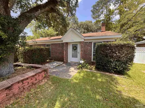 7048 Santa Barbara St, Pensacola, FL 32526