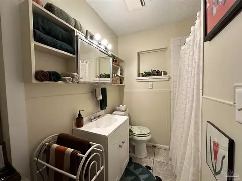 Bath - 3645 Diamond St Apt Ab 4236 A #A,B, 4236 A, Pace, FL 32571 photo 1 of 12