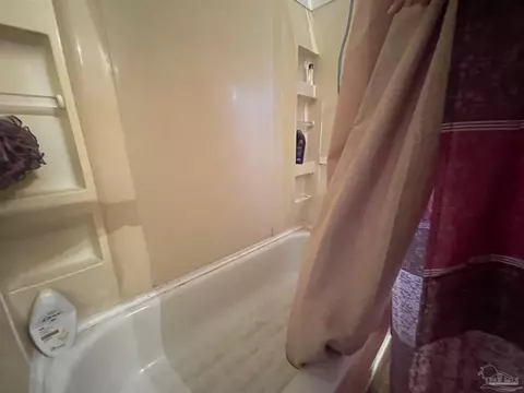 Bath - 3645 Diamond St Apt Ab 4236 A #A,B, 4236 A, Pace, FL 32571 photo 5 of 12