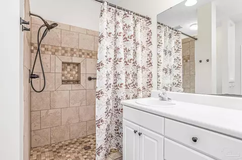 Bath - 4660 La Quinta Ct, Pace, FL 32571 photo 5 of 7
