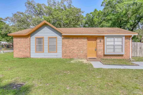 7903 Oak Forest Dr, Pensacola, FL 32514
