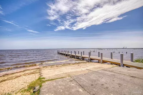 4057 Lancer St, Pace, FL 32571 photo 2