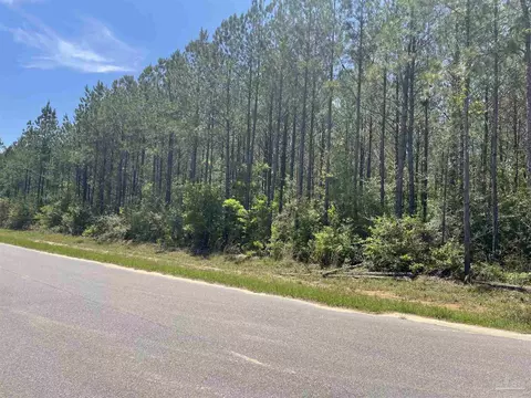 9153 Greyrock Landing Rd, Pace, FL 32571