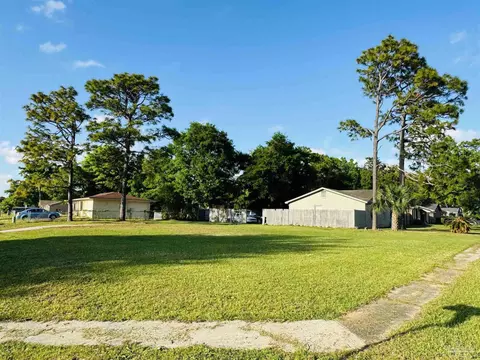 4250 Erress Blvd, Pensacola, FL 32505