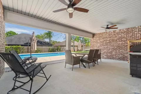 Exterior - 5581 Dunridge Dr, Pace, FL 32571 photo 6 of 13