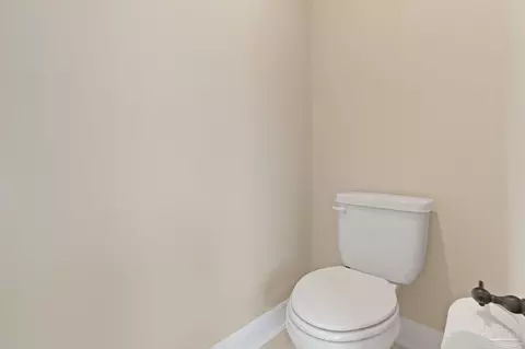 Bath - 5581 Dunridge Dr, Pace, FL 32571 photo 7 of 7