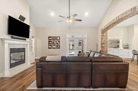 Living - 5581 Dunridge Dr, Pace, FL 32571 photo 2 of 5