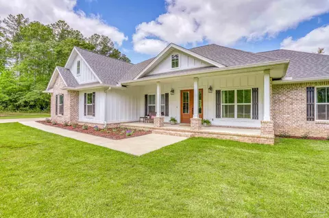Exterior - 2874 Diamond Creek Dr, Pace, FL 32571 photo 5 of 17