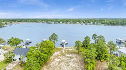 7824 Petersen Pt Rd, Milton, FL 32583 photo 9