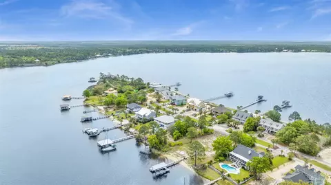 7824 Petersen Pt Rd, Milton, FL 32583 photo 13