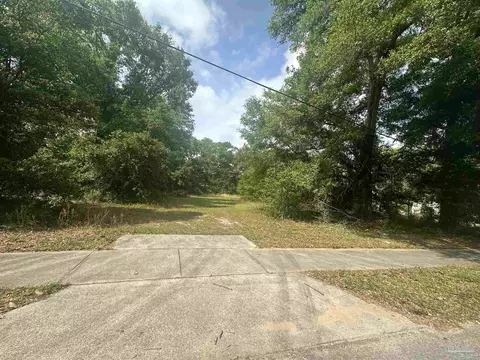 1600 W Blk W Scott St, Pensacola, FL 32501