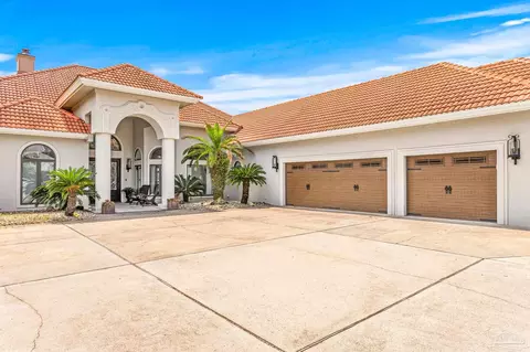 1650 Tidewater Ln, Navarre, FL 32566