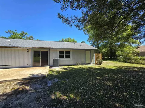 5353 E Avenida De Golf, Pace, FL 32571 photo 2