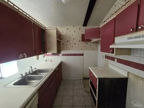 5353 E Avenida De Golf, Pace, FL 32571 photo 6