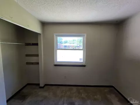5353 E Avenida De Golf, Pace, FL 32571 photo 13
