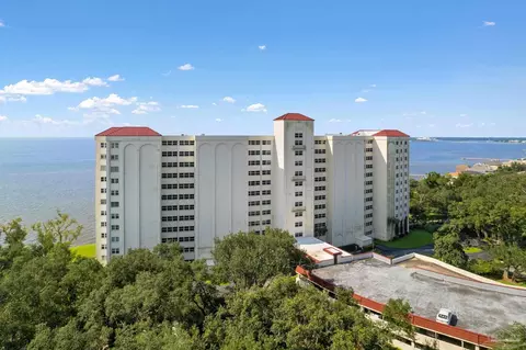 615 Bayshore Dr #602, Pensacola, FL 32507