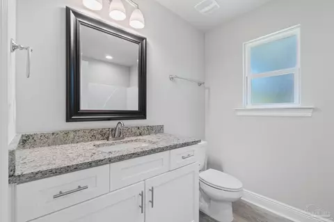 Bath - 9194 Trident Rd, Milton, FL 32583 photo 6 of 7