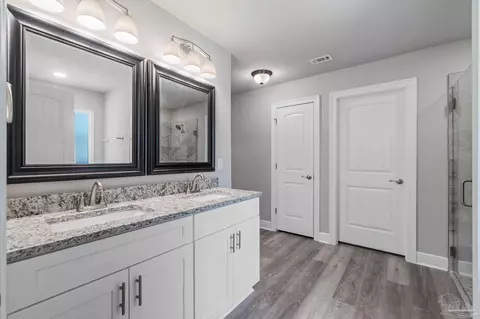 Bath - 9194 Trident Rd, Milton, FL 32583 photo 1 of 7