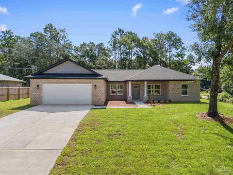 5282 Poplar St, Milton, FL 32570