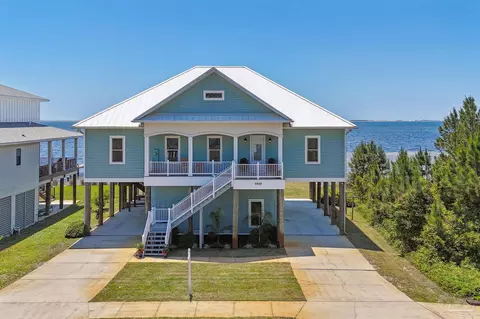 5989 Emerald Sound Dr, Gulf Breeze, FL 32563