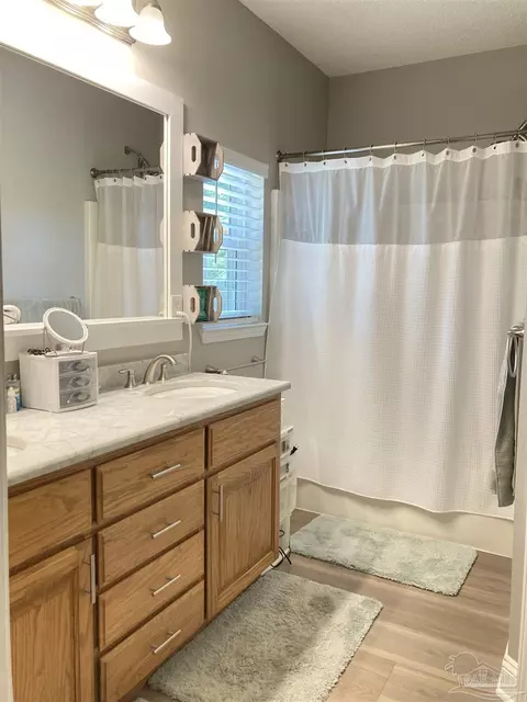Bath - 4419 Dandy Dr, Pace, FL 32571 photo 1 of 5