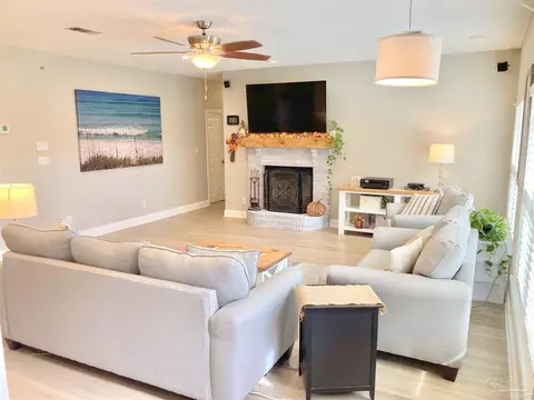 Living - 4419 Dandy Dr, Pace, FL 32571 photo 2 of 3