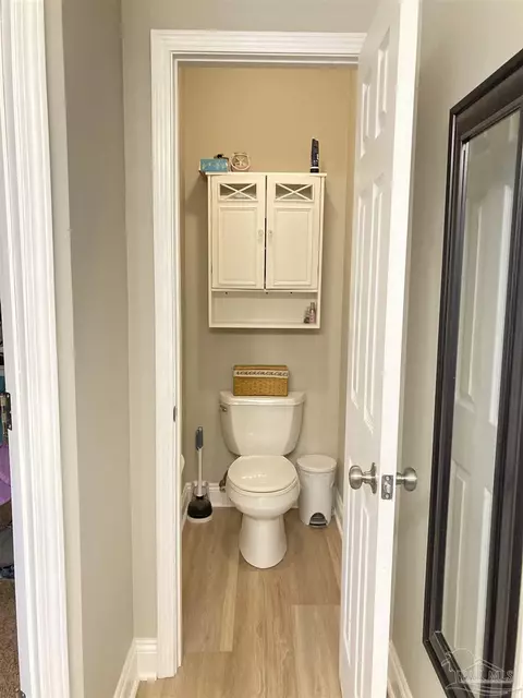 Bath - 4419 Dandy Dr, Pace, FL 32571 photo 2 of 5