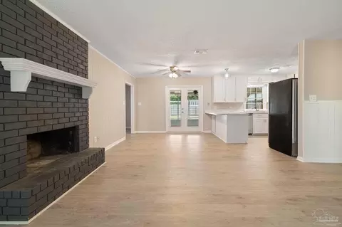 Living - 4846 Lynn Dr, Pace, FL 32571 photo 1 of 5