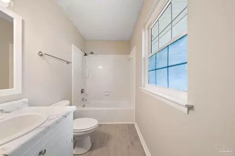 Bath - 4846 Lynn Dr, Pace, FL 32571 photo 2 of 3