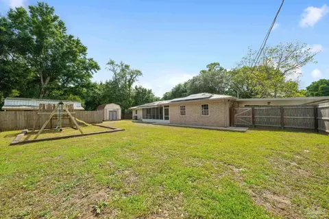 Exterior - 4846 Lynn Dr, Pace, FL 32571 photo 8 of 9