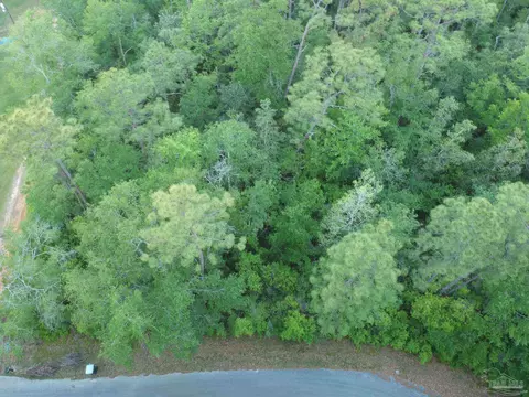 000 Glade Dr, Milton, FL 32583 photo 2