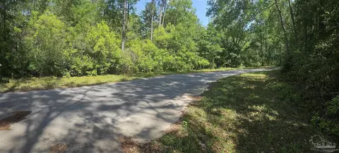 000 Glade Dr, Milton, FL 32583 photo 6