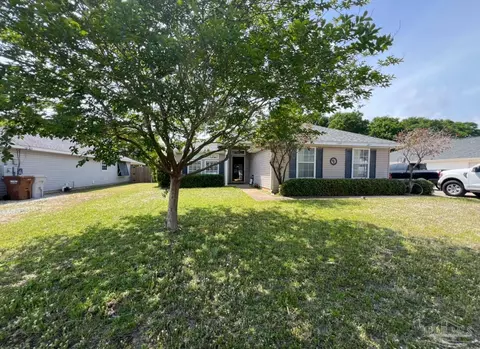 1545 Oakhill Rd, Gulf Breeze, FL 32563
