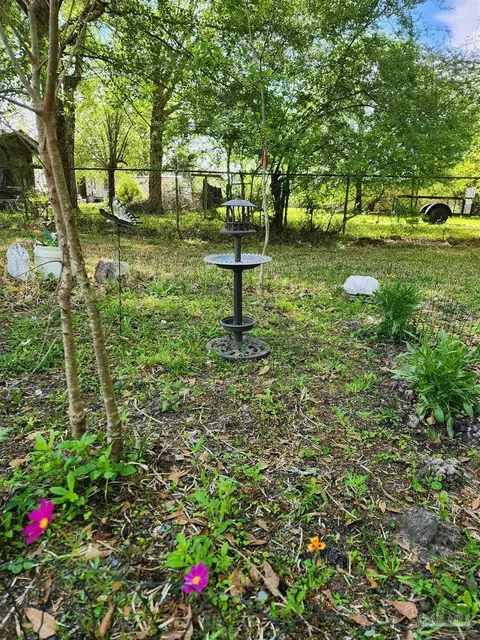 Exterior - 108 Vaughn Ave, Cantonment, FL 32533 photo 12 of 13