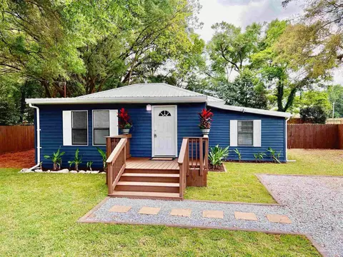 1030 Requin Ln, Pensacola, FL 32514