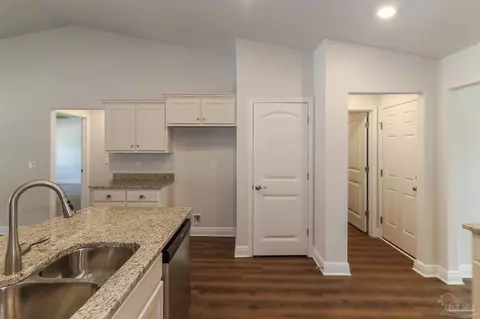 Kitchen - 6532 Benelli Dr, Milton, FL 32570 photo 5 of 5