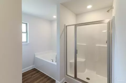 Bath - 6532 Benelli Dr, Milton, FL 32570 photo 2 of 2