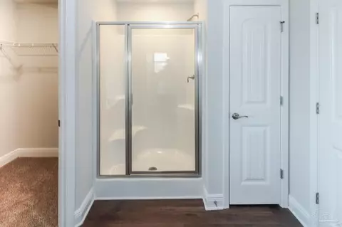 Bath - 6528 Benelli Dr, Milton, FL 32570 photo 3 of 5
