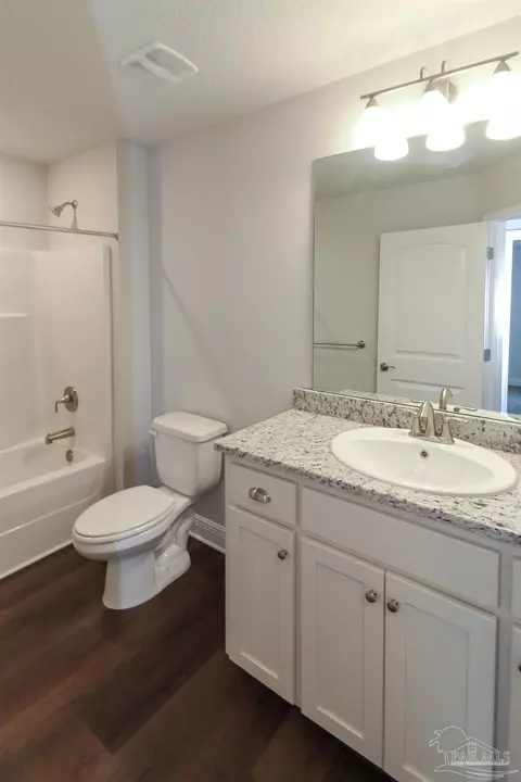Bath - 6528 Benelli Dr, Milton, FL 32570 photo 5 of 5
