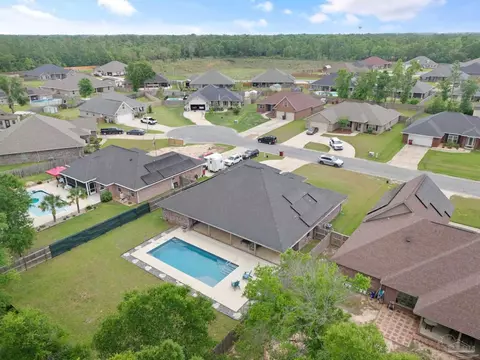 8934 Clearbrook Dr, Milton, FL 32583 photo 3