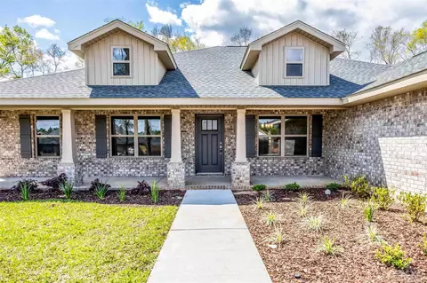 6482 Benelli Dr, Milton, FL 32570