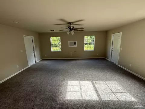 Living - 6744 Ellis Rd, Jay, FL 32565 photo 2 of 4