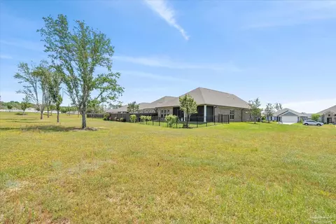 Exterior - 8934 Skip Stone Rd, Milton, FL 32583 photo 13 of 16