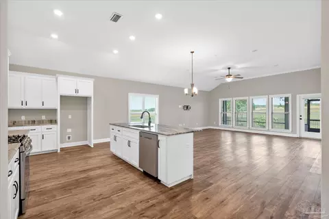 Kitchen - 8934 Skip Stone Rd, Milton, FL 32583 photo 1 of 8