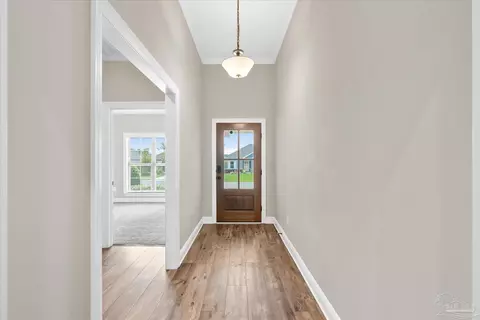 Entry Way - 8934 Skip Stone Rd, Milton, FL 32583 photo 2 of 3